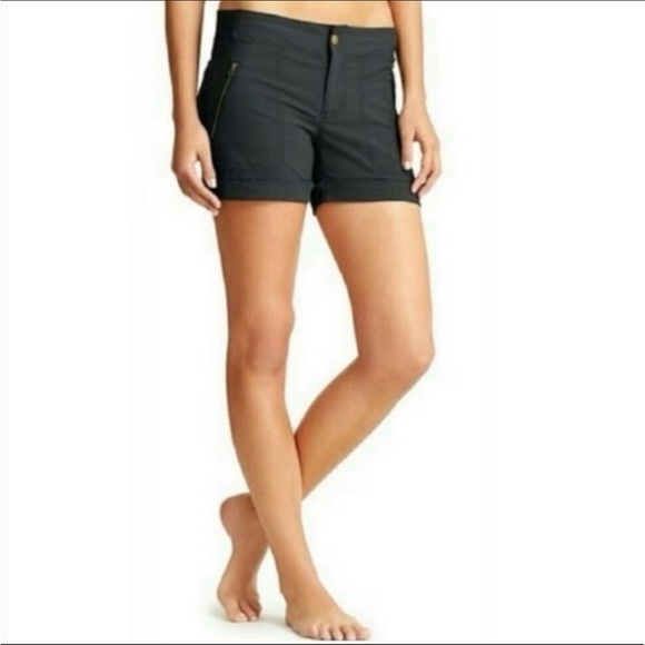 Athleta Trekkie Shorts in Black Women’s Size 6 - Picture 1 of 4